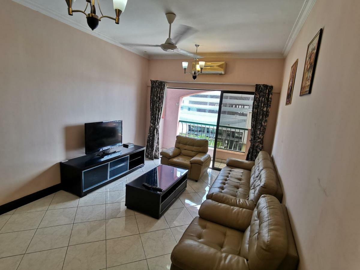 5 Bedrooms Penthouse 3 Bedrooms Marina Court Apartment Kota Kinabalu