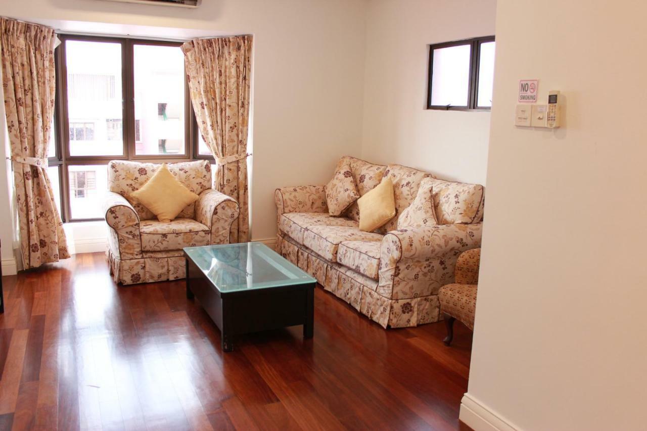 5 Bedrooms Penthouse 3 Bedrooms Marina Court * Kota Kinabalu