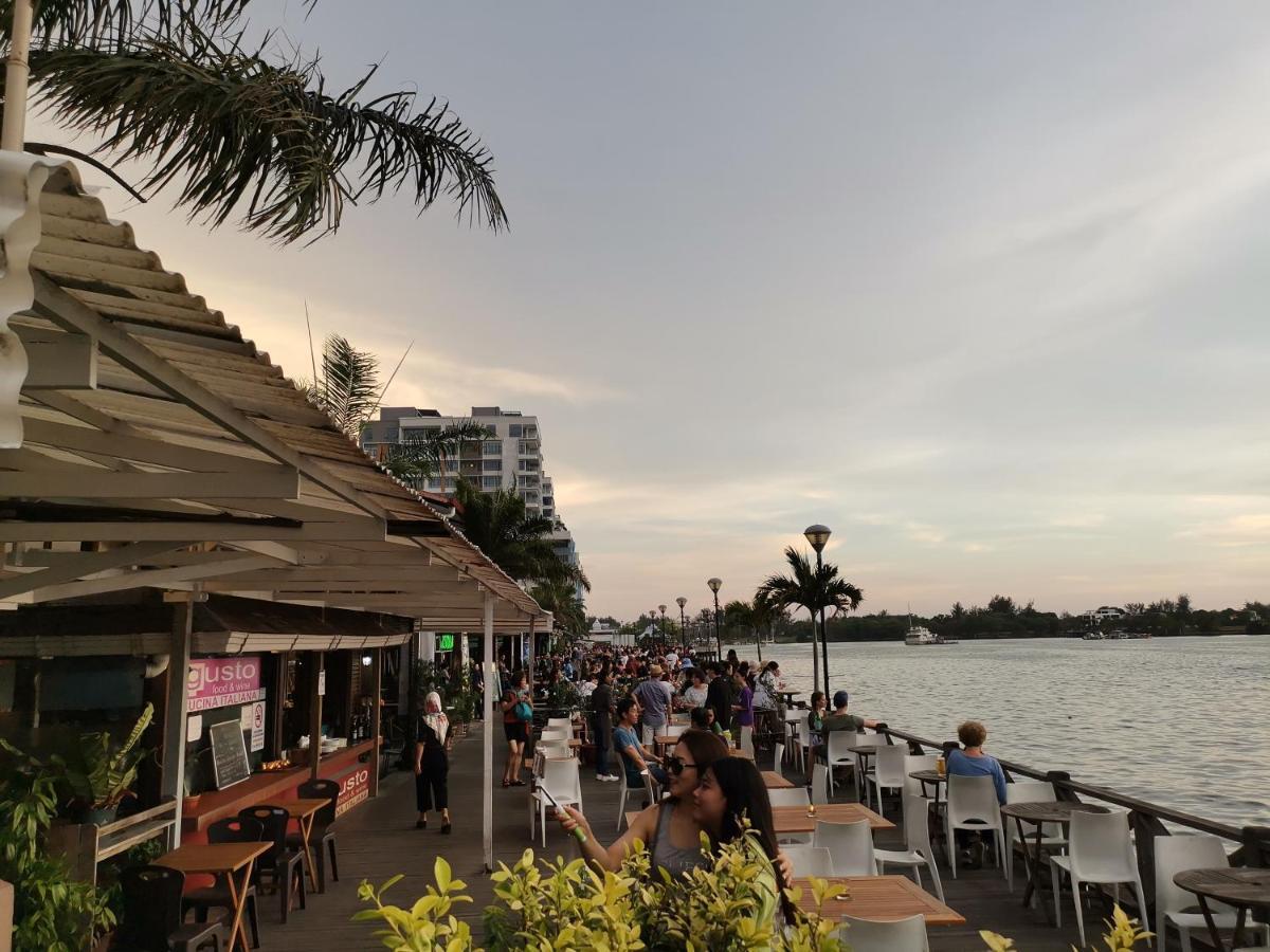 Apartment 5 Bedrooms Penthouse 3 Bedrooms Marina Court Kota Kinabalu