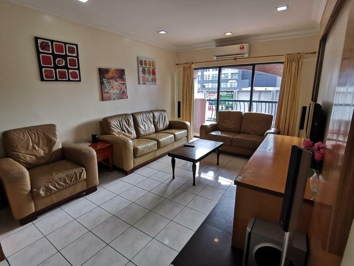 5 Bedrooms Penthouse 3 Bedrooms Marina Court