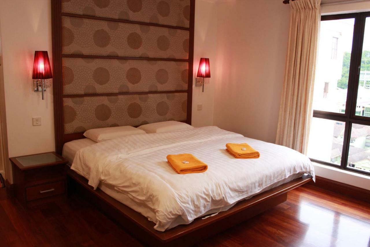 Apartment 5 Bedrooms Penthouse 3 Bedrooms Marina Court *