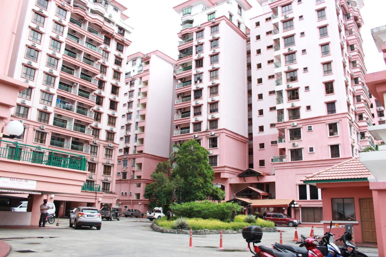 Apartment 5 Bedrooms Penthouse 3 Bedrooms Marina Court Kota Kinabalu
